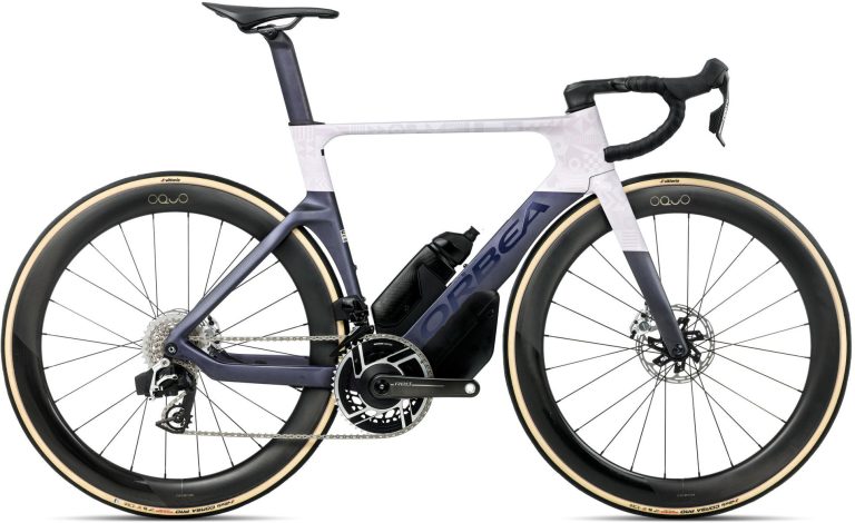 Orbea Orca Aero M11eLTD 2026, vélo de route aérodynamique en carbone à groupe SRAM Red AXS, vue de profil