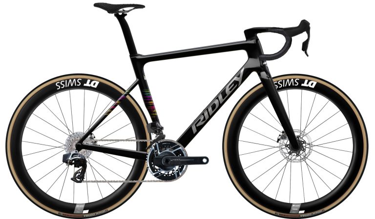 Ridley Falcn RS en Shimano Ultegra Di2, vélo de route aéro à cadre carbone, vue de profil