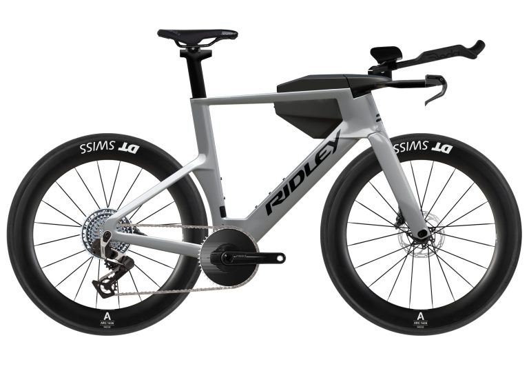Ridley Triton Fast en SRAM RED XPLR AXS, vélo de triathlon carbone, vue de profil