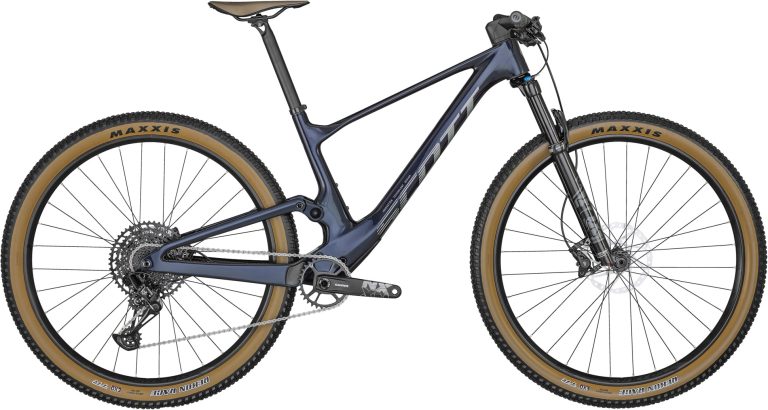 Scott Spark RC Comp bleu 2024, VTT de cross-country tout-suspendu carbone, vue de profil