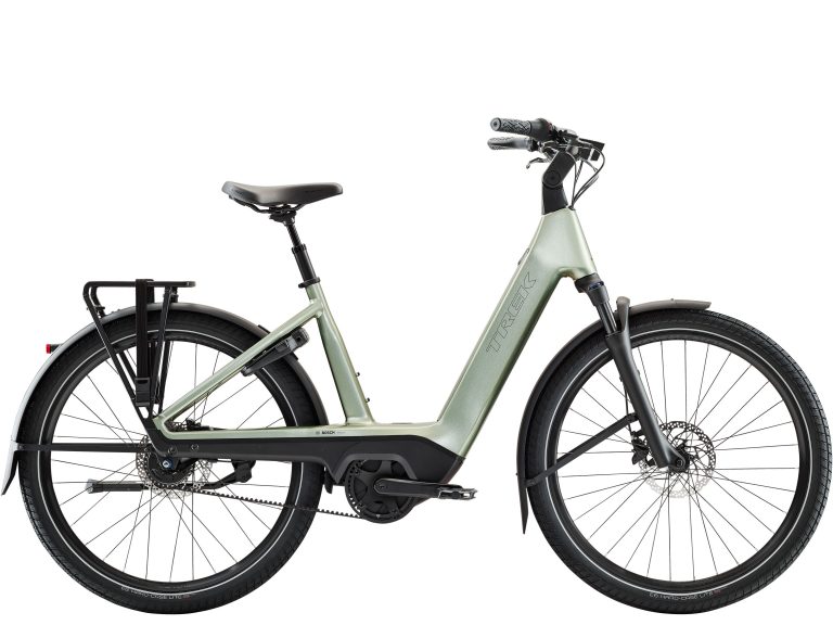 Trek Charter+ 4 Nexus 5 courroie 540 Wh Lowstep 2027, vélo de ville électrique à cadre bas, vue de profil