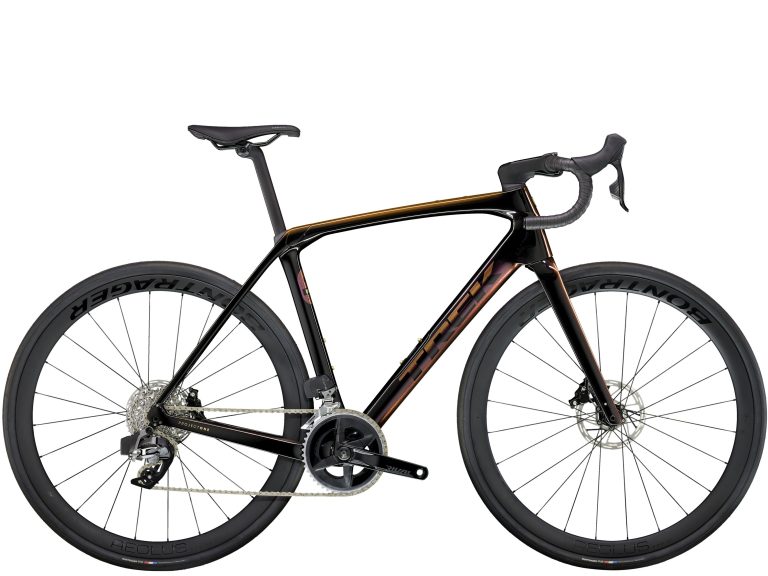 Trek Domane SLR 6 AXS Gen 4 2024, vélo de route d’endurance carbone, vue de profil