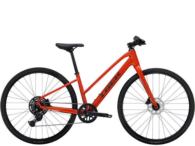 Trek FX 2 2025, vélo de ville à cintre plat et cadre aluminium Stagger, vue de profil