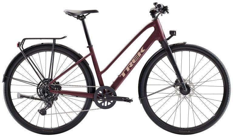 Trek FX Sport AL à cadre trapèze équipé 2026, vélo urbain à cintre plat, vue de profil