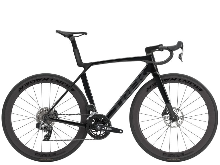 Trek Madone SL 6 AXS 2026, vélo de route aéro à cadre carbone et roues de 50 mm, vue de profil