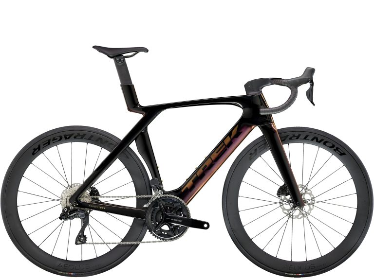 Trek Madone SLR 6 7e génération 2024, vélo de route aéro carbone, vue de profil