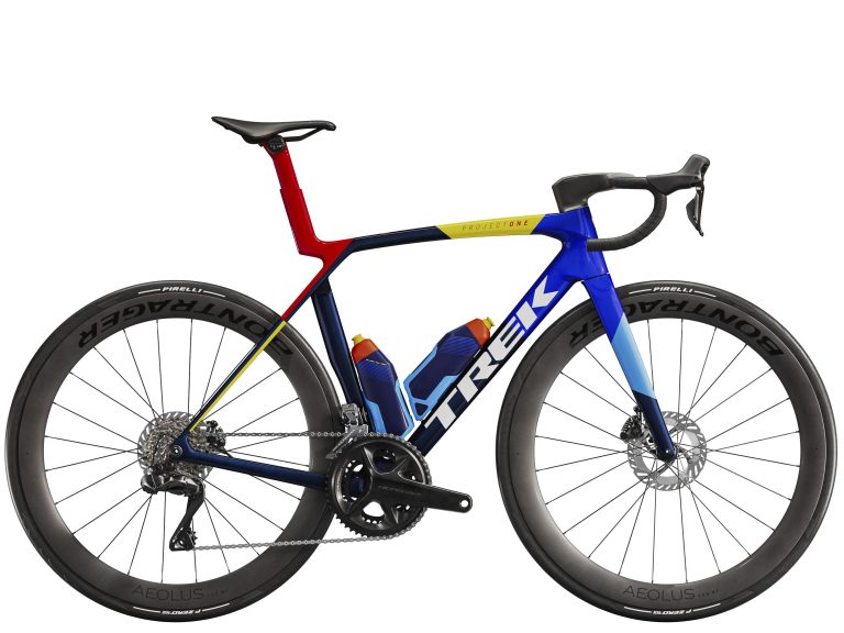 Trek Madone SLR 7 huitième génération 2026, vélo de route aéro carbone, vue de profil