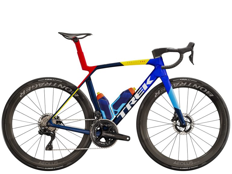 Trek Madone SLR 9 huitième génération 2026, vélo de route aéro carbone, vue de profil
