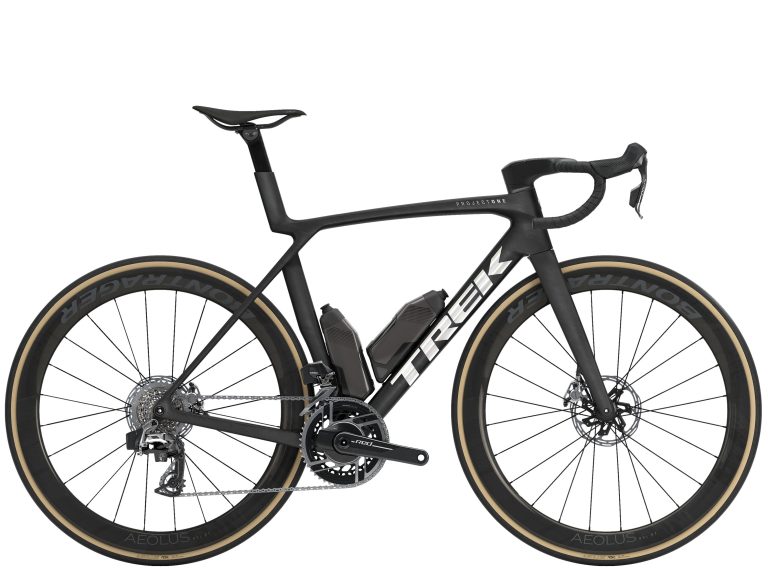Trek Madone SLR 9 AXS 2027, vélo de route aéro carbone à groupe SRAM RED, vue de profil