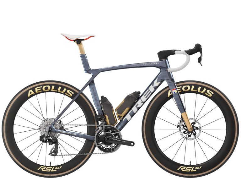 Trek Madone SLR 9 AXS No. 76 ICON 2027, vélo de route aéro carbone en série spéciale, vue de profil