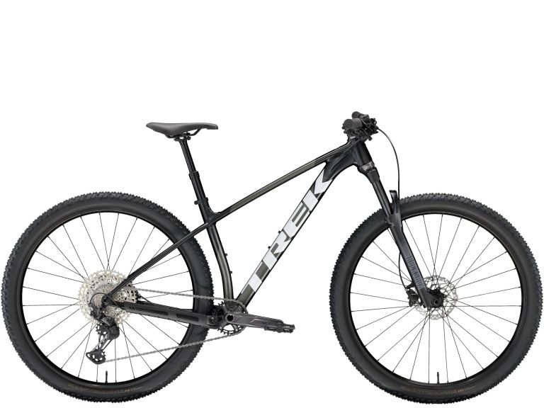 Trek Procaliber 6 2026, VTT semi-rigide en aluminium, vue de profil côté transmission