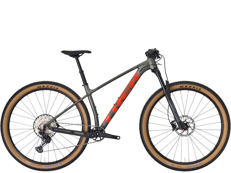 Trek Procaliber 8 2026, VTT semi-rigide de cross-country en aluminium, vue de profil