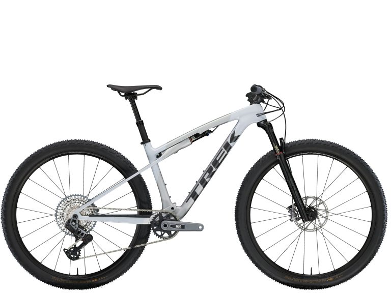 Trek Supercaliber SL 9.7 AXS 2024, VTT de cross-country tout-suspendu carbone, vue de profil