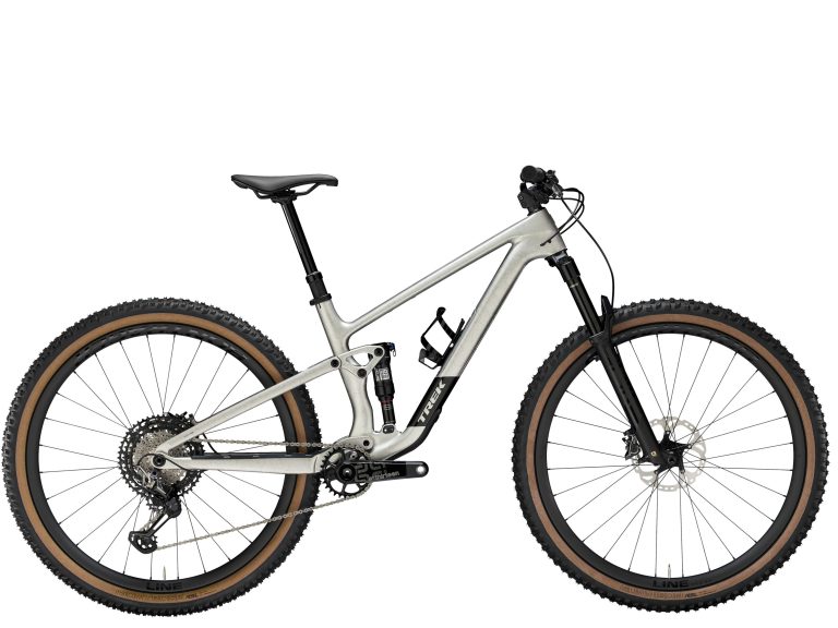 Trek Top Fuel 9.9 XTR 2025, VTT tout-suspendu de trail à cadre et roues carbone, vue de profil