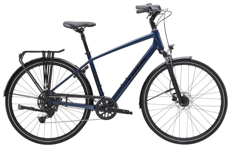 Trek Verve 2 Equipped 2024, vélo de ville à cadre aluminium et fourche suspendue, vue de profil