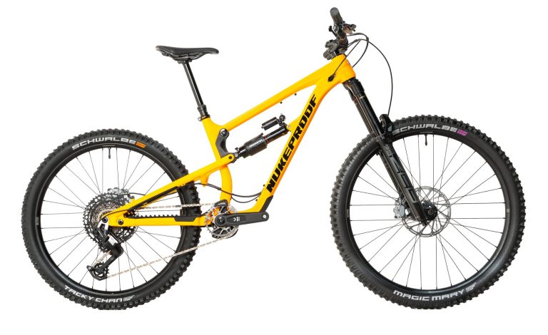 Nukeproof Mega Alloy, VTT d enduro aluminium à géométrie mullet, vue de profil