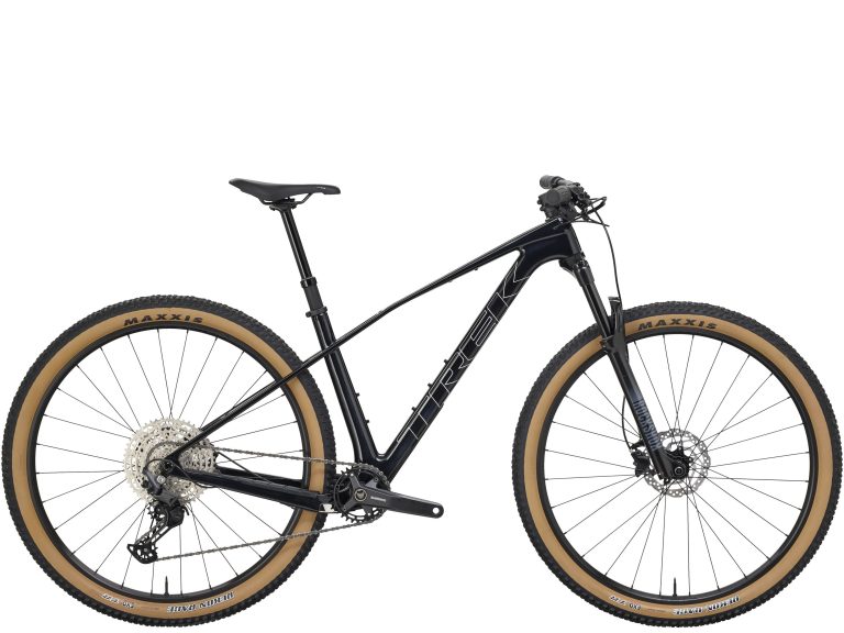 Trek Procaliber 9.5 3e génération 2027, VTT semi-rigide de cross-country à cadre carbone, vue de profil
