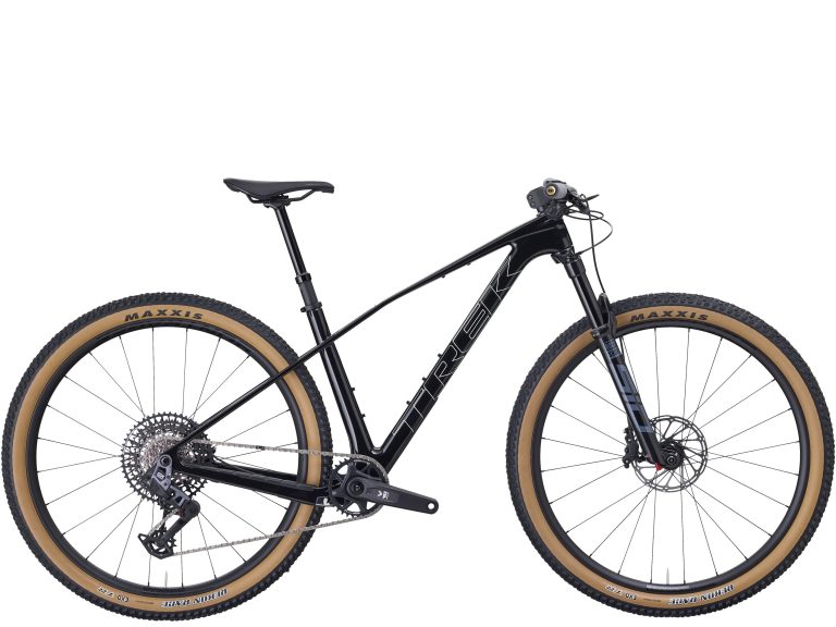 Trek Procaliber 9.7 Gen 3 2027, VTT semi-rigide de cross-country à cadre carbone, vue de profil